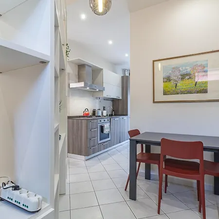 Familybo Santa Viola - Near Maggiore Hospital, Marconi Airport ボローニャ