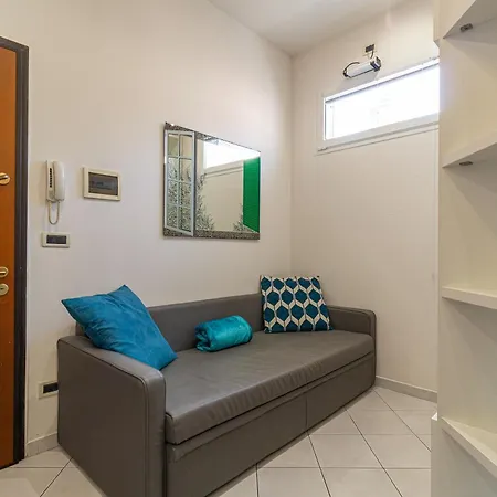 Familybo Santa Viola - Near Maggiore Hospital, Marconi Airport ボローニャ