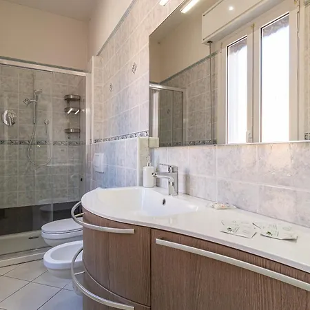 Familybo Santa Viola - Near Maggiore Hospital, Marconi Airport